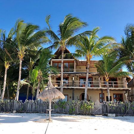 Casa Cat Ba Beachfront Boutique Hotel Остров Холбокс Экстерьер фото