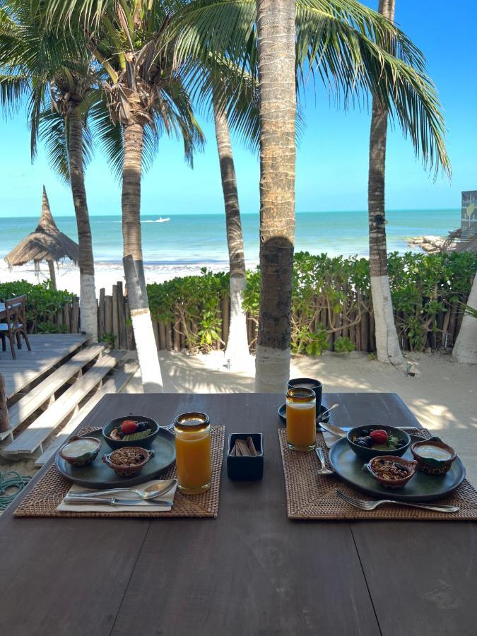 Casa Cat Ba Beachfront Boutique Hotel Остров Холбокс Экстерьер фото