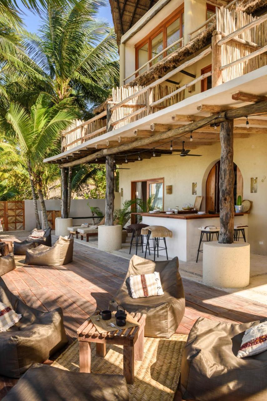 Casa Cat Ba Beachfront Boutique Hotel Остров Холбокс Экстерьер фото