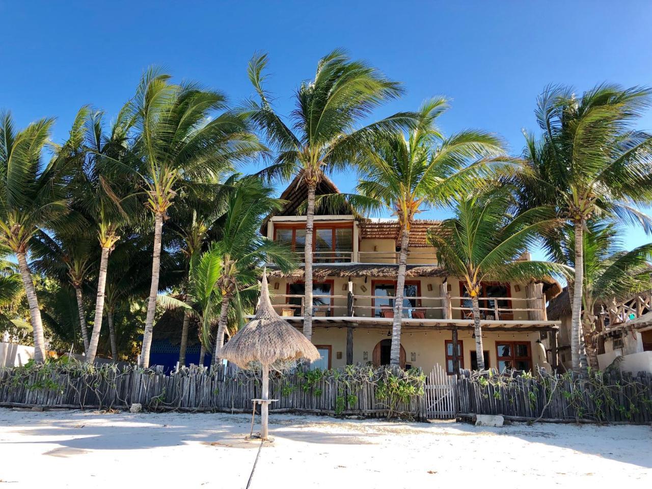 Casa Cat Ba Beachfront Boutique Hotel Остров Холбокс Экстерьер фото